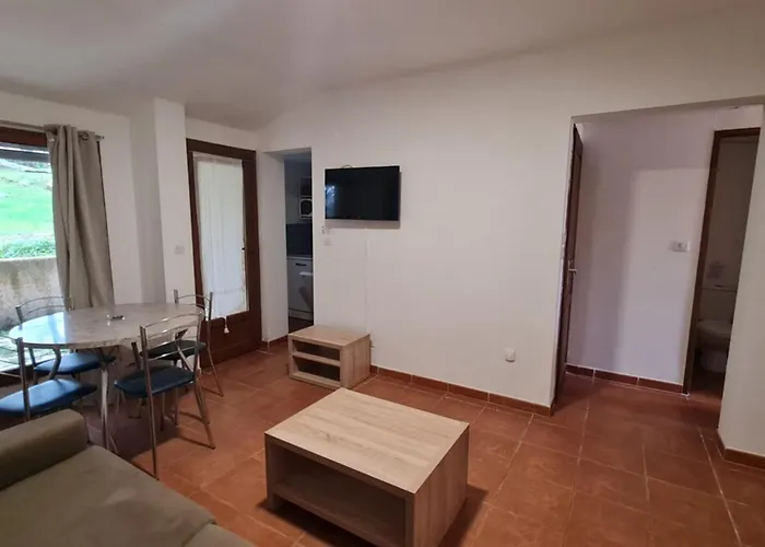 4 A 5 Pers T2 Climatisee & Wifi Piscine Et A Pied 빌라