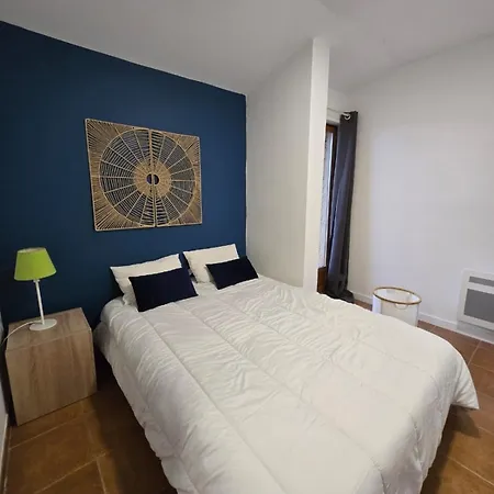 Villa 4 A 5 Pers T2 Climatisee & Wifi Residence Piscine Et Mer A Pied