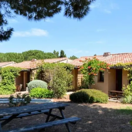 Villa 4 A 5 Pers T2 Climatisee & Wifi Residence Piscine Et Mer A Pied Villa