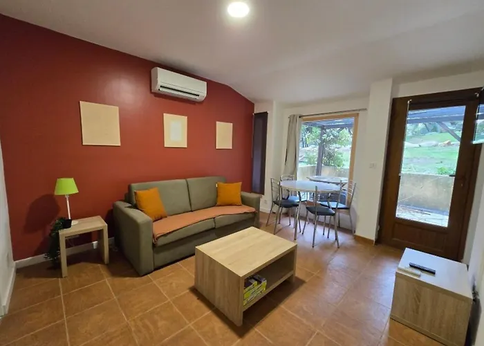 4 A 5 Pers T2 Climatisee & Wifi Piscine Et A Pied Villa *